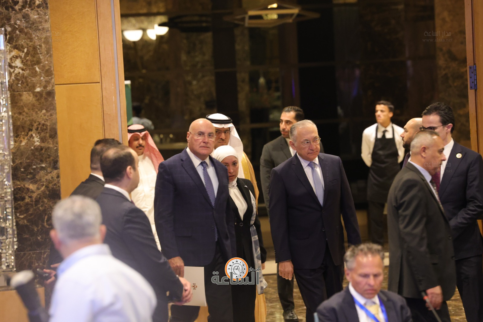 Madar Al-Saa Images 0.24221564788968197