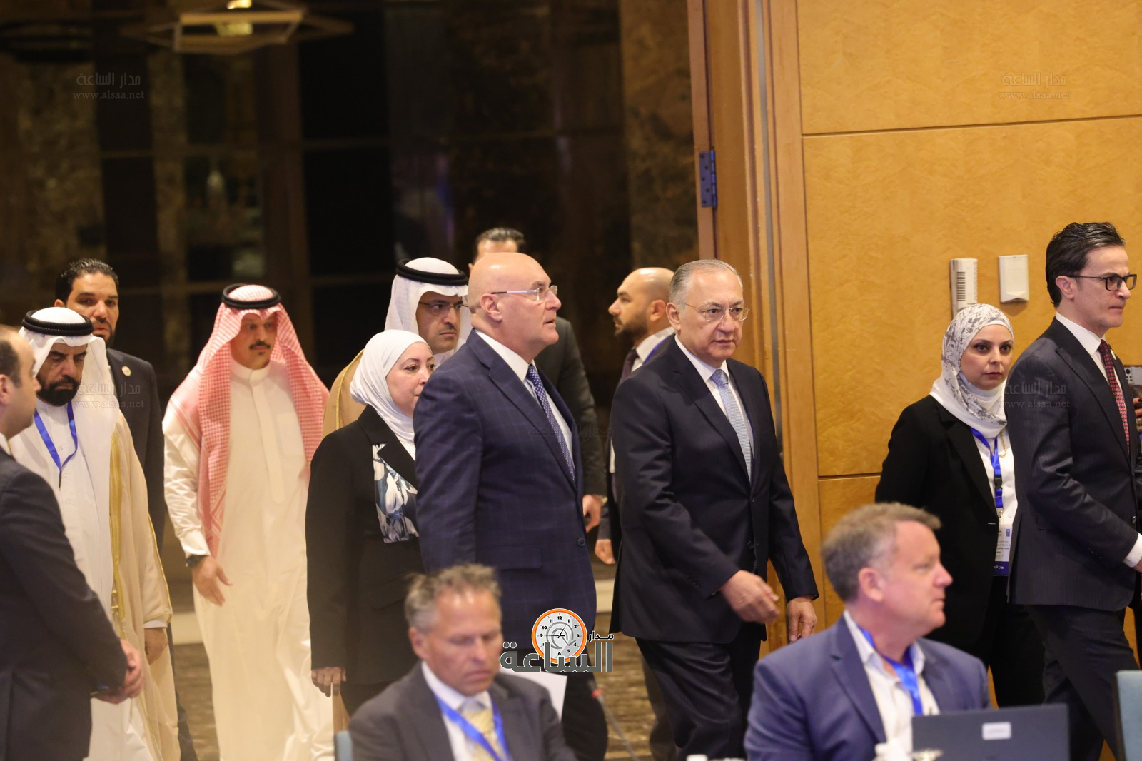 Madar Al-Saa Images 0.7669499090272114