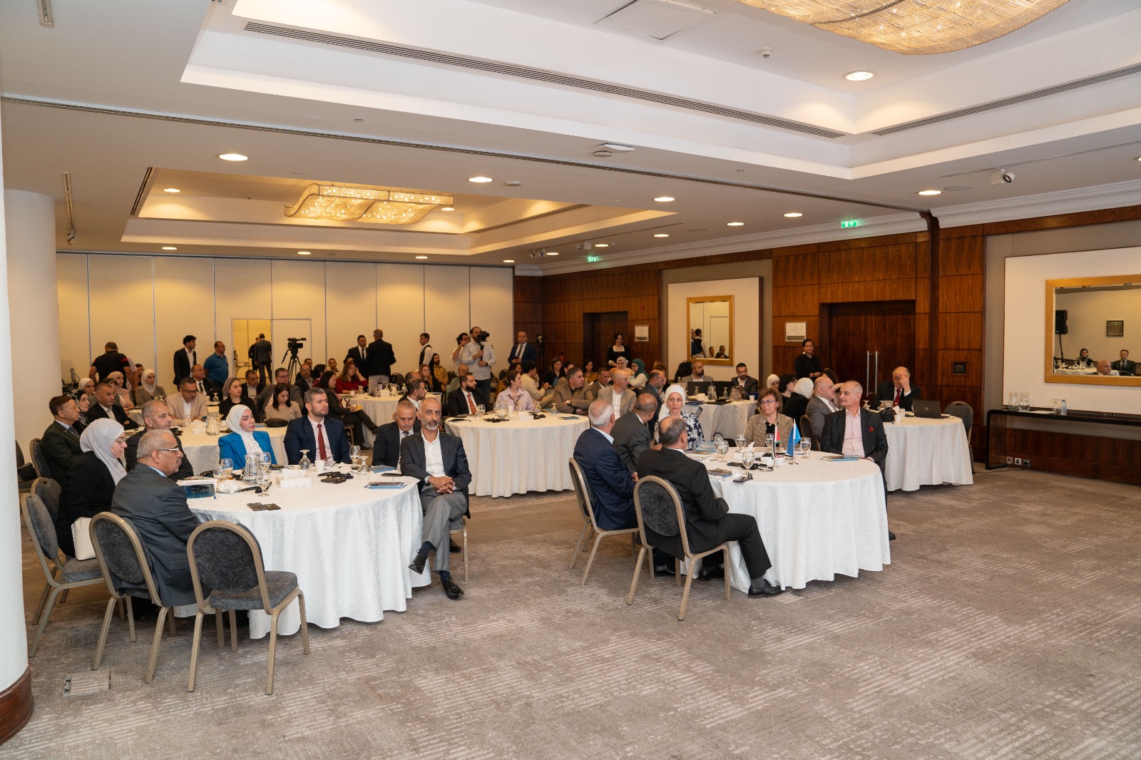 Madar Al-Saa Images 0.13830814160213167