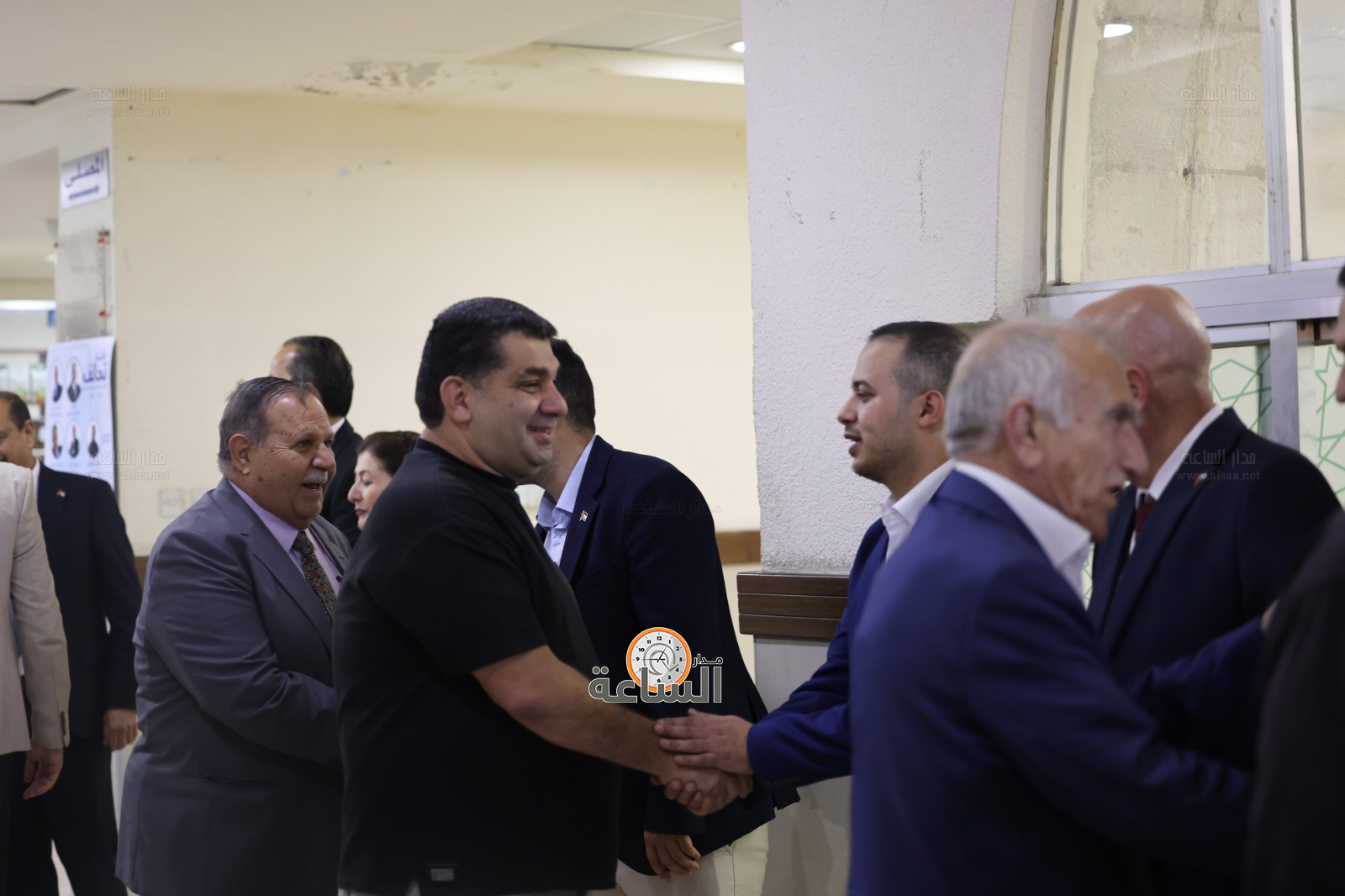 Madar Al-Saa Images 0.06105395296076077