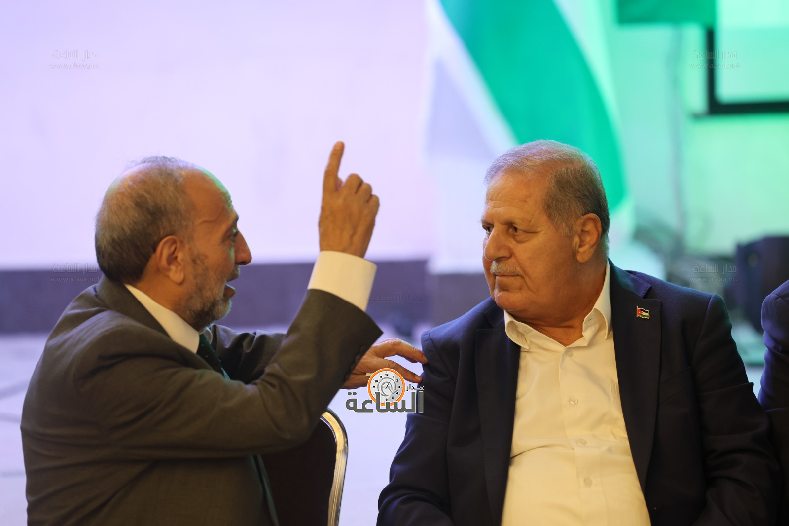 Madar Al-Saa Images 0.48389153312215283