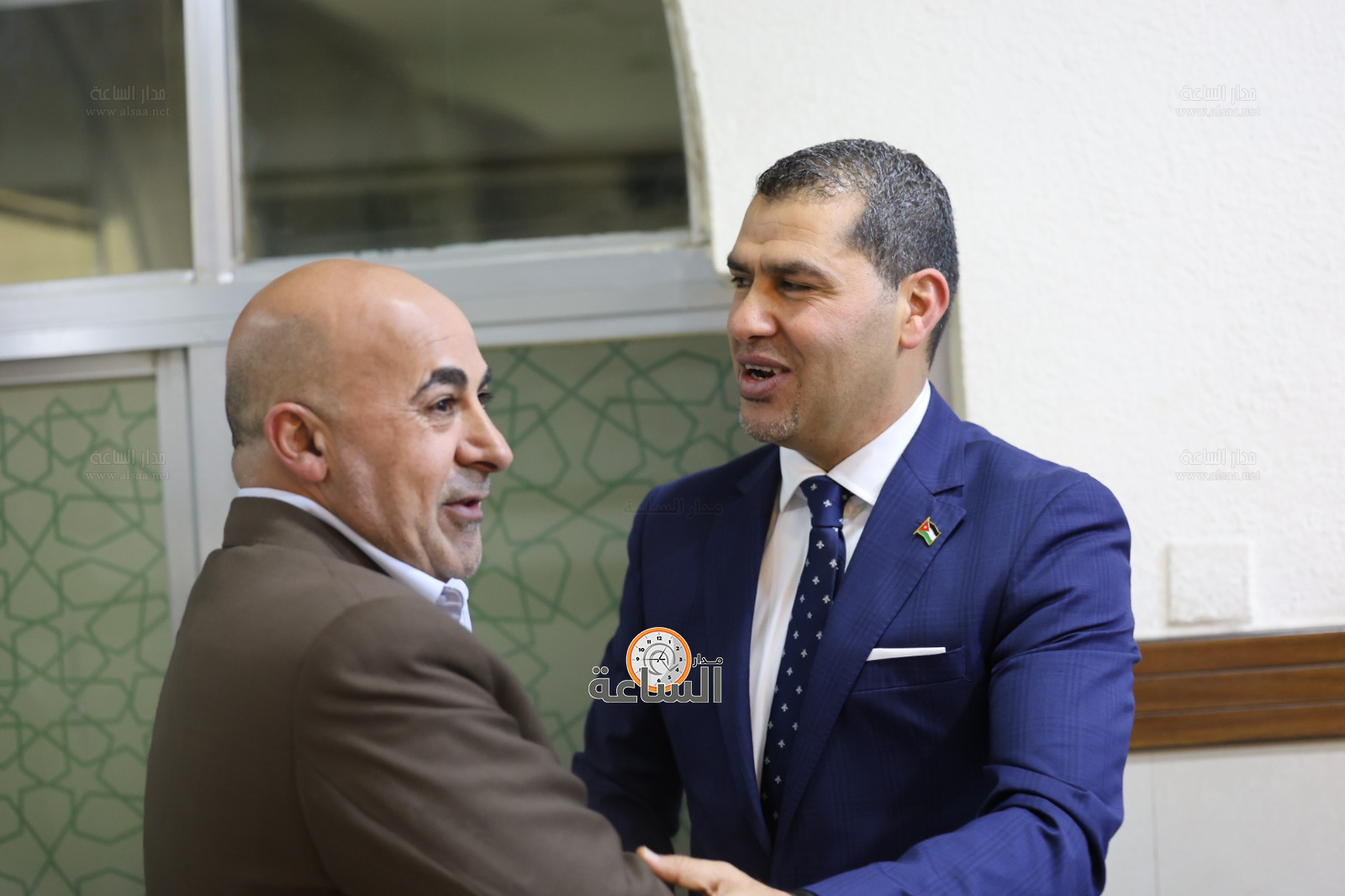 Madar Al-Saa Images 0.9168555881432657