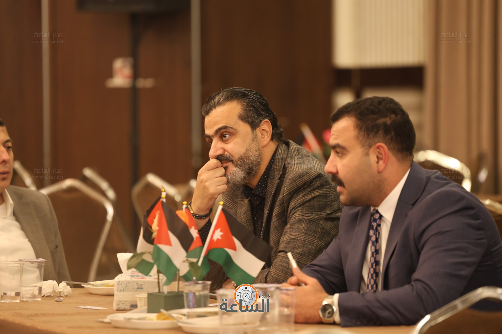 Madar Al-Saa Images 0.8924843582326517