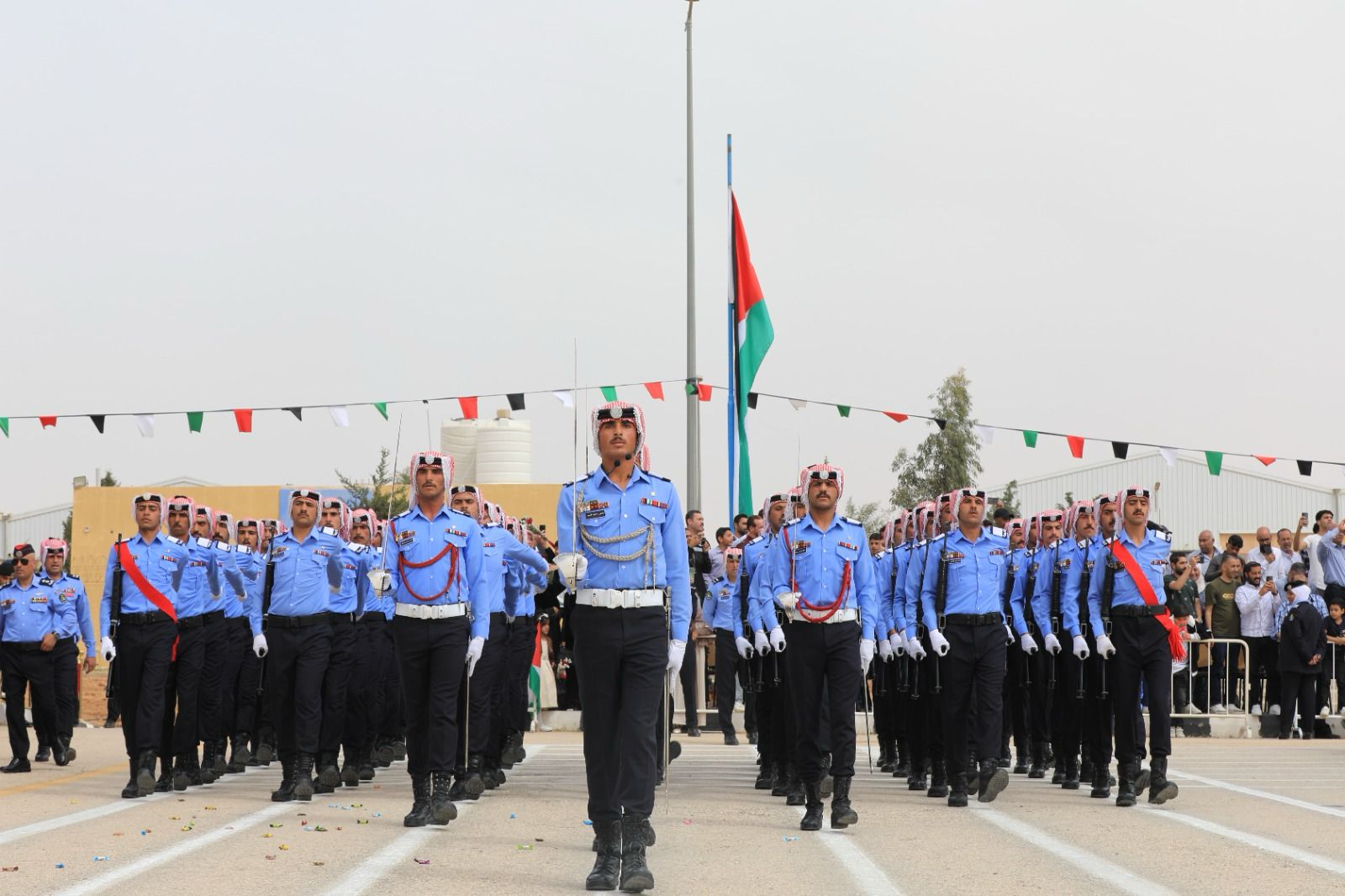 Madar Al-Saa Images 0.9972770086820393