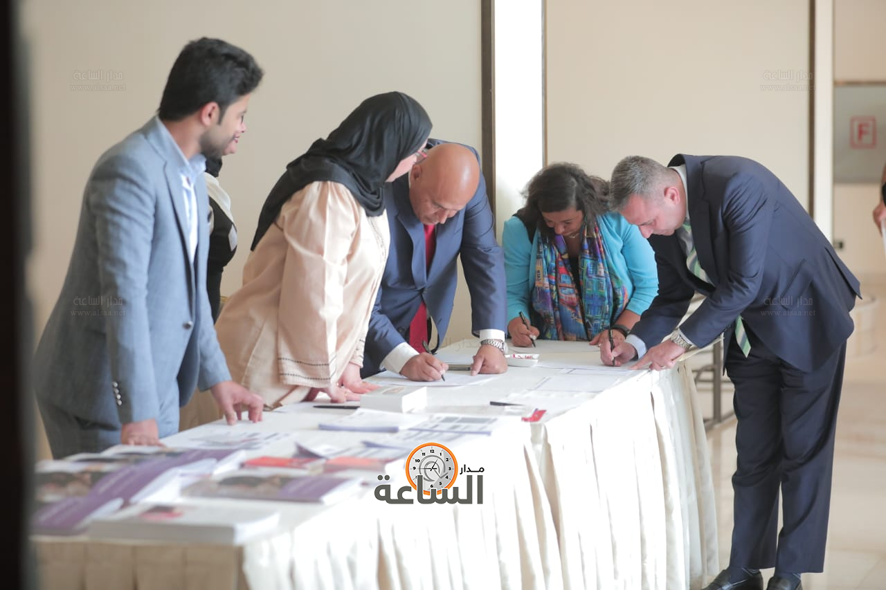 Madar Al-Saa Images 0.8607768451398502