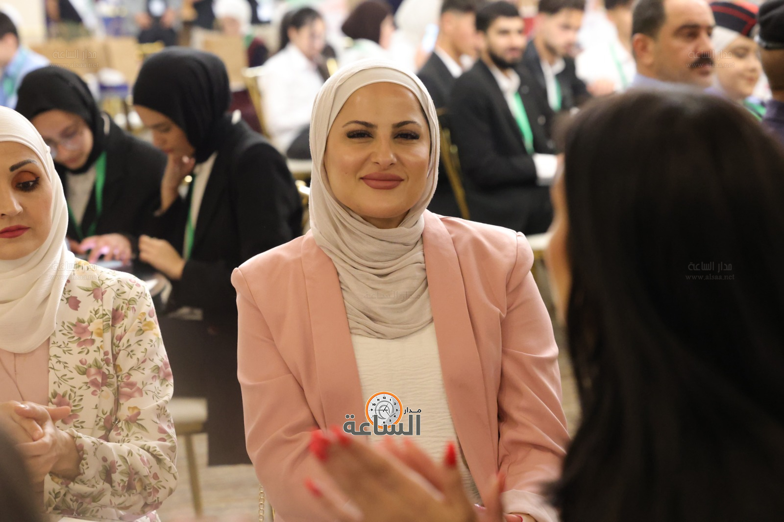 Madar Al-Saa Images 0.6356278826279224