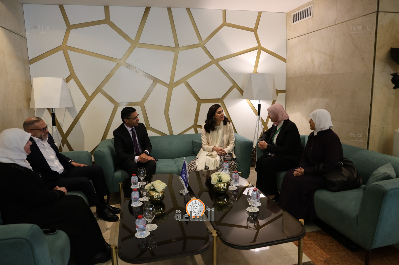 Madar Al-Saa Images 0.4498980942144549