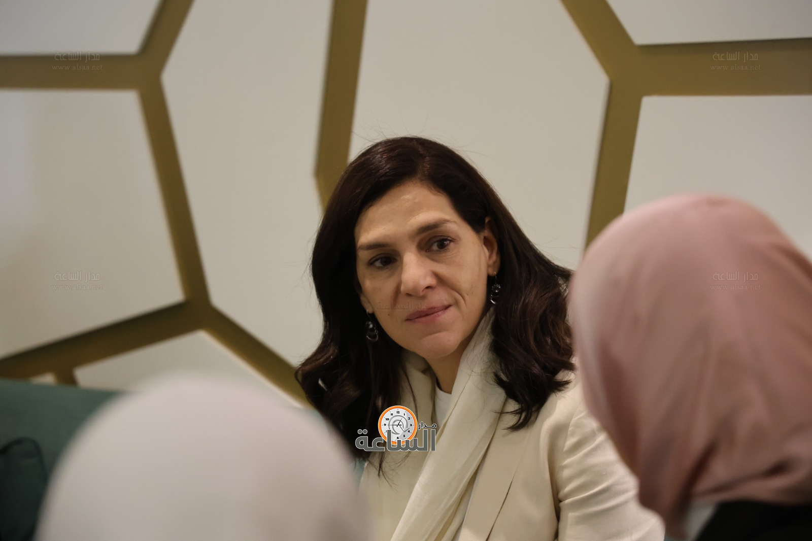 Madar Al-Saa Images 0.9248712382358164