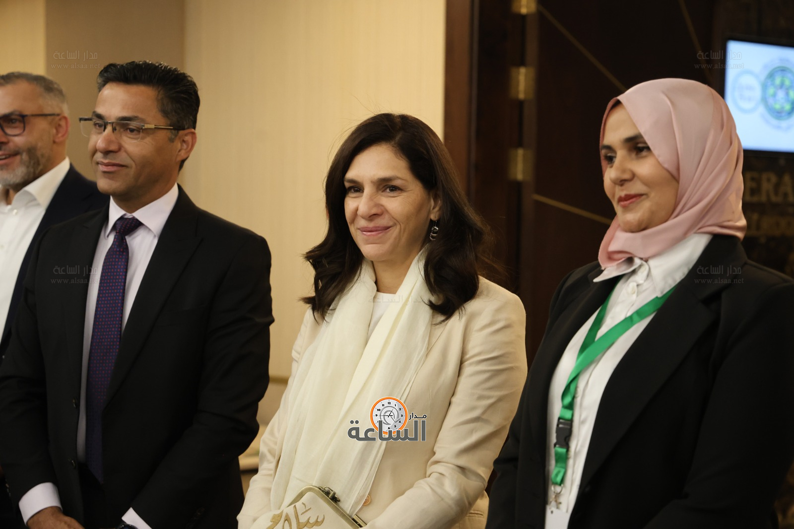 Madar Al-Saa Images 0.046619881938147145