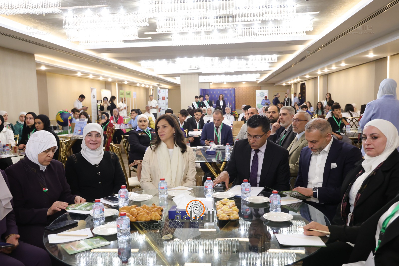 Madar Al-Saa Images 0.2649452368653529