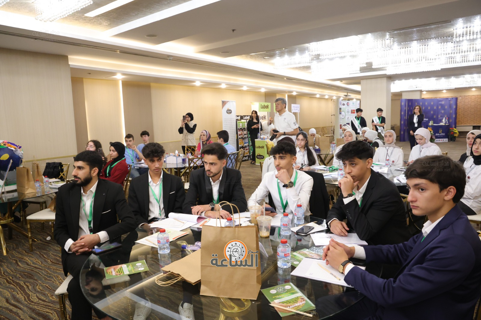 Madar Al-Saa Images 0.7125448484559024