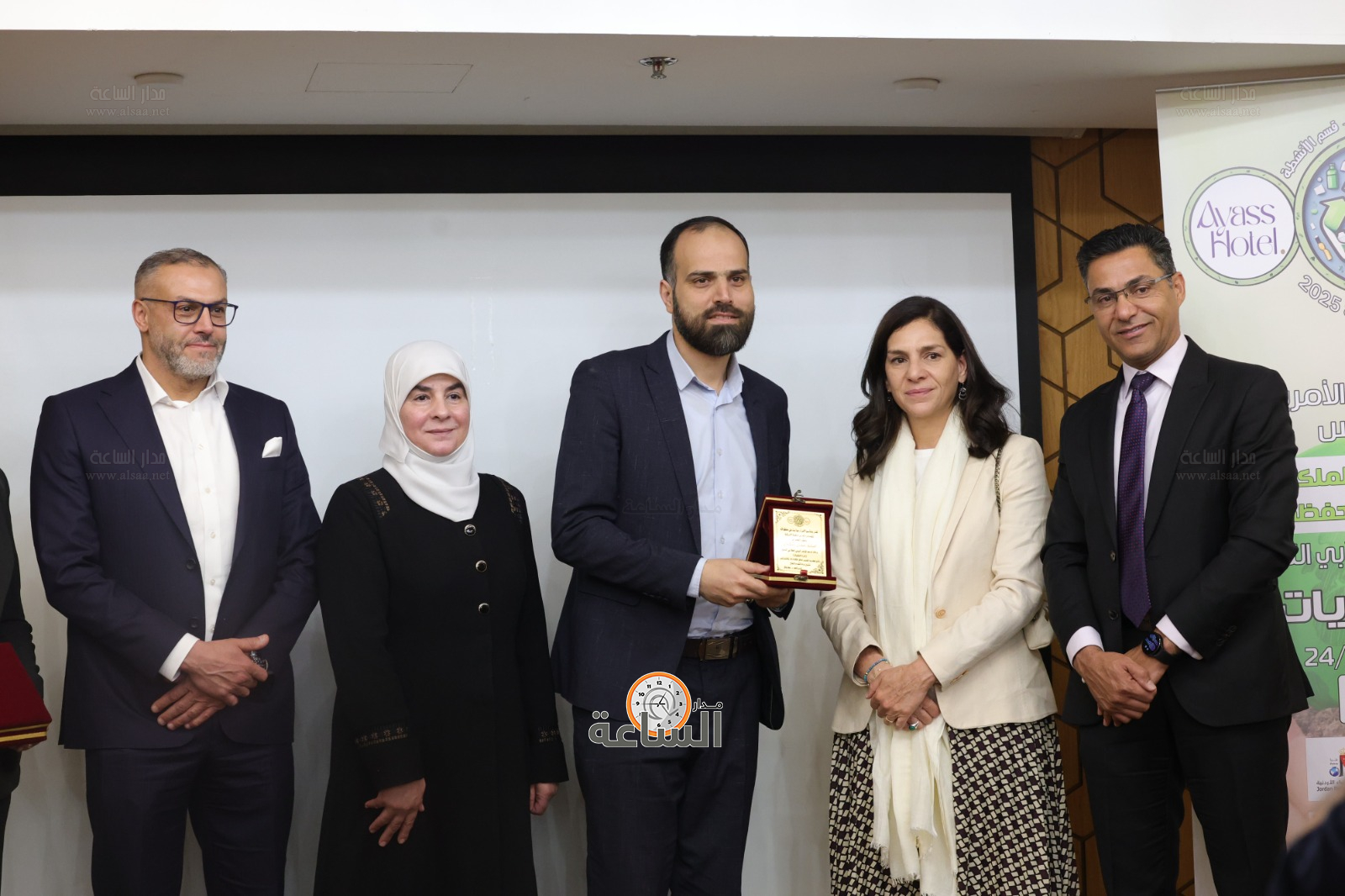 Madar Al-Saa Images 0.18681196581226955