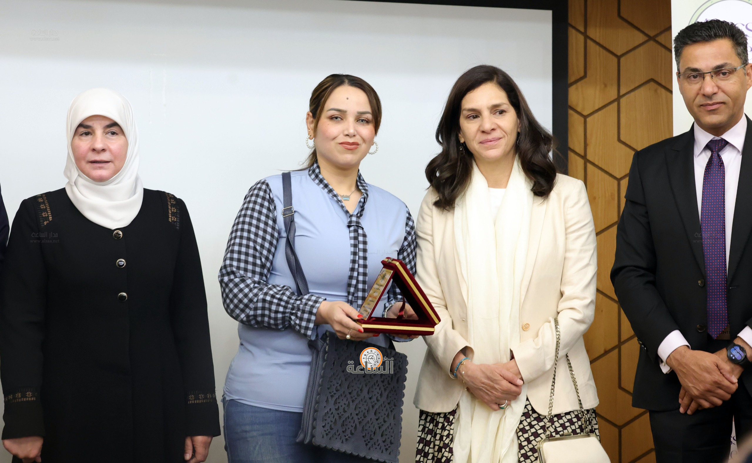 Madar Al-Saa Images 0.36500752386595736