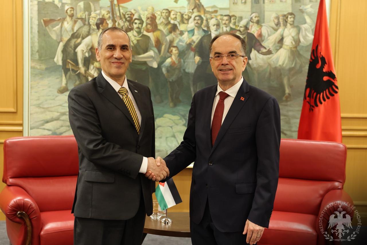 Madar Al-Saa Images 0.8882973088785537