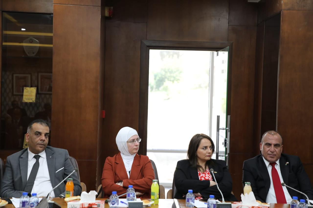 Madar Al-Saa Images 0.6457448049900202