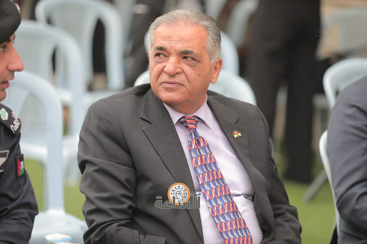 Madar Al-Saa Images 0.125536787083674