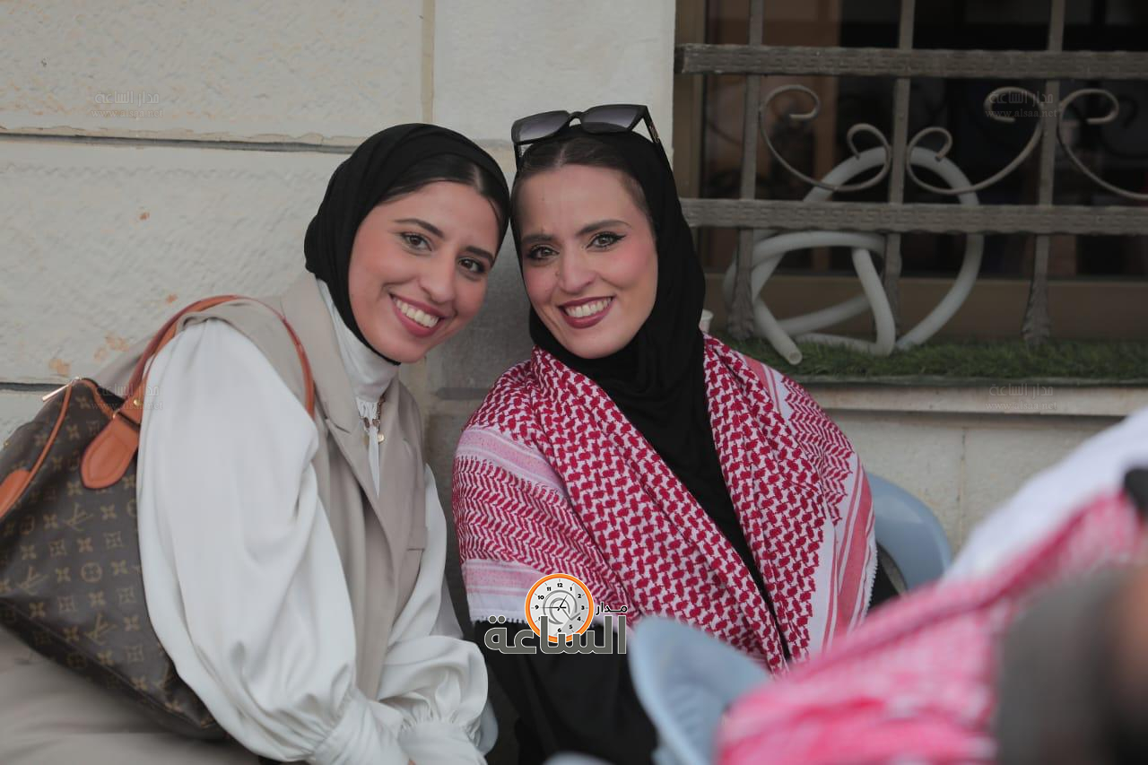 Madar Al-Saa Images 0.8793480045669202