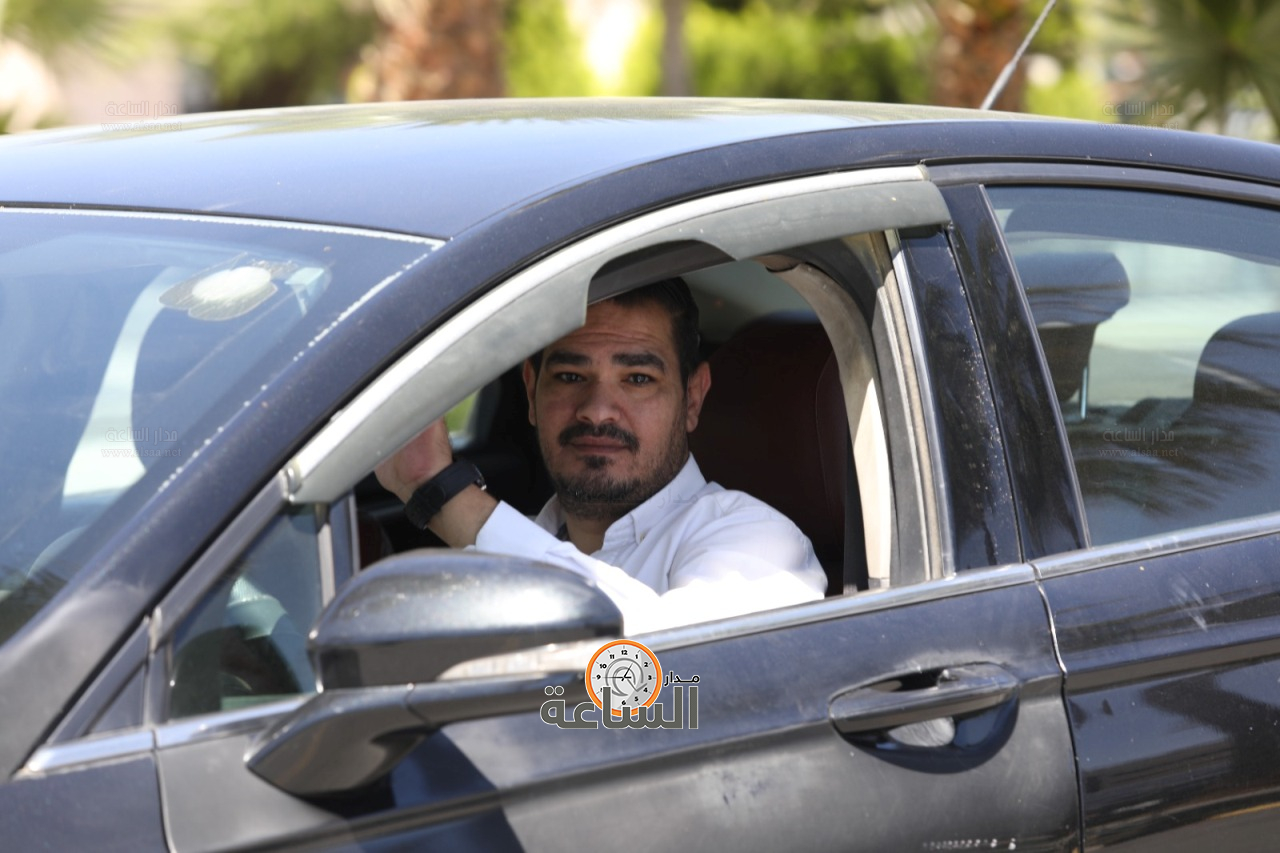 Madar Al-Saa Images 0.45065396654424816