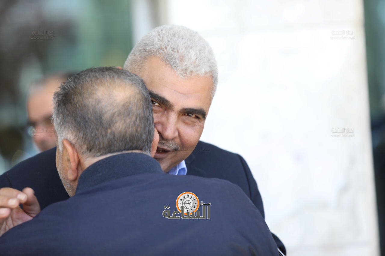 Madar Al-Saa Images 0.6380398639405616