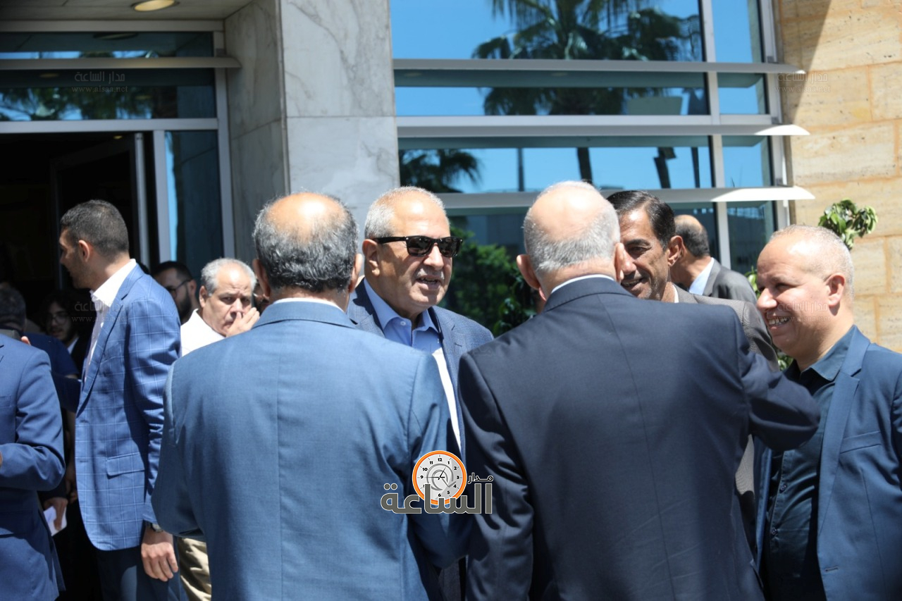 Madar Al-Saa Images 0.25650805731116777