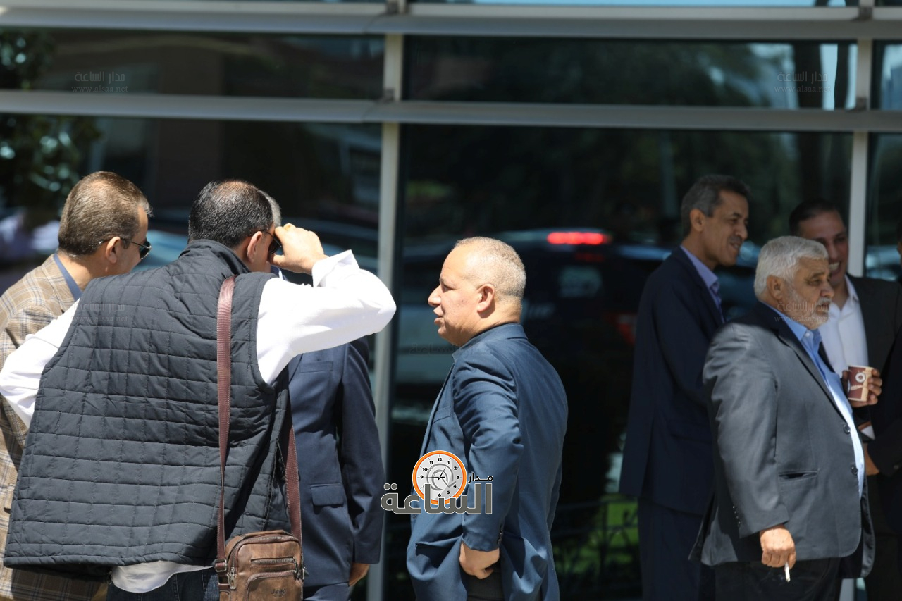 Madar Al-Saa Images 0.05617892225089349