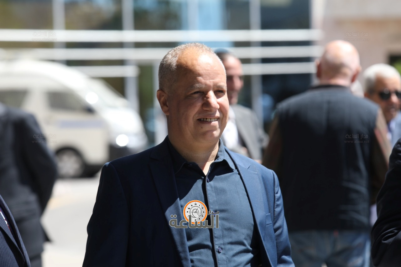 Madar Al-Saa Images 0.3889788286108269