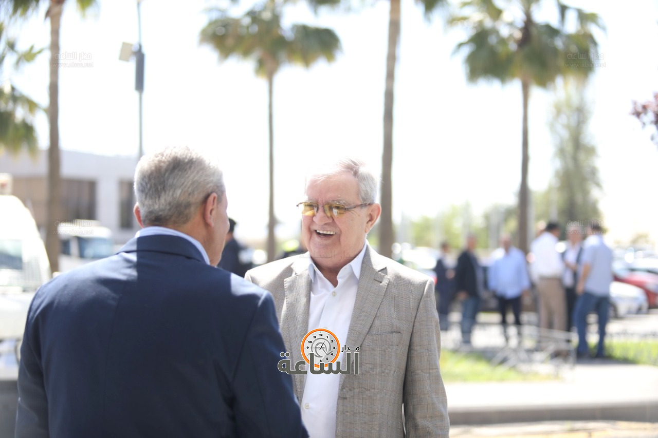 Madar Al-Saa Images 0.7014757562310301