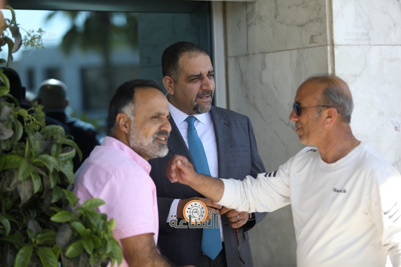 Madar Al-Saa Images 0.4559897787816318