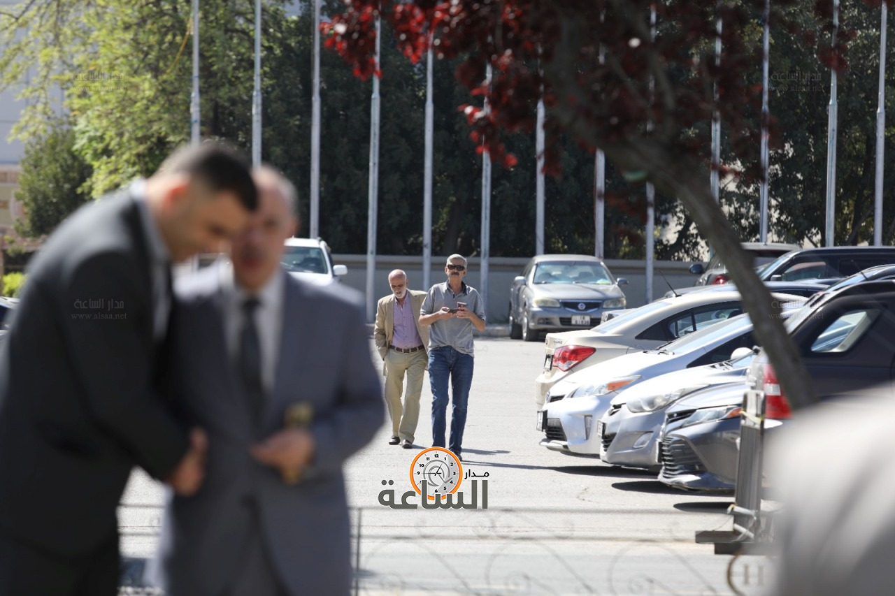 Madar Al-Saa Images 0.14510580314049515