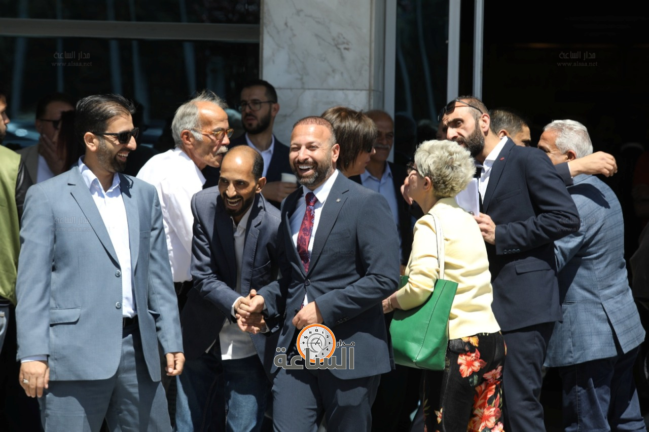 Madar Al-Saa Images 0.2866185346273479