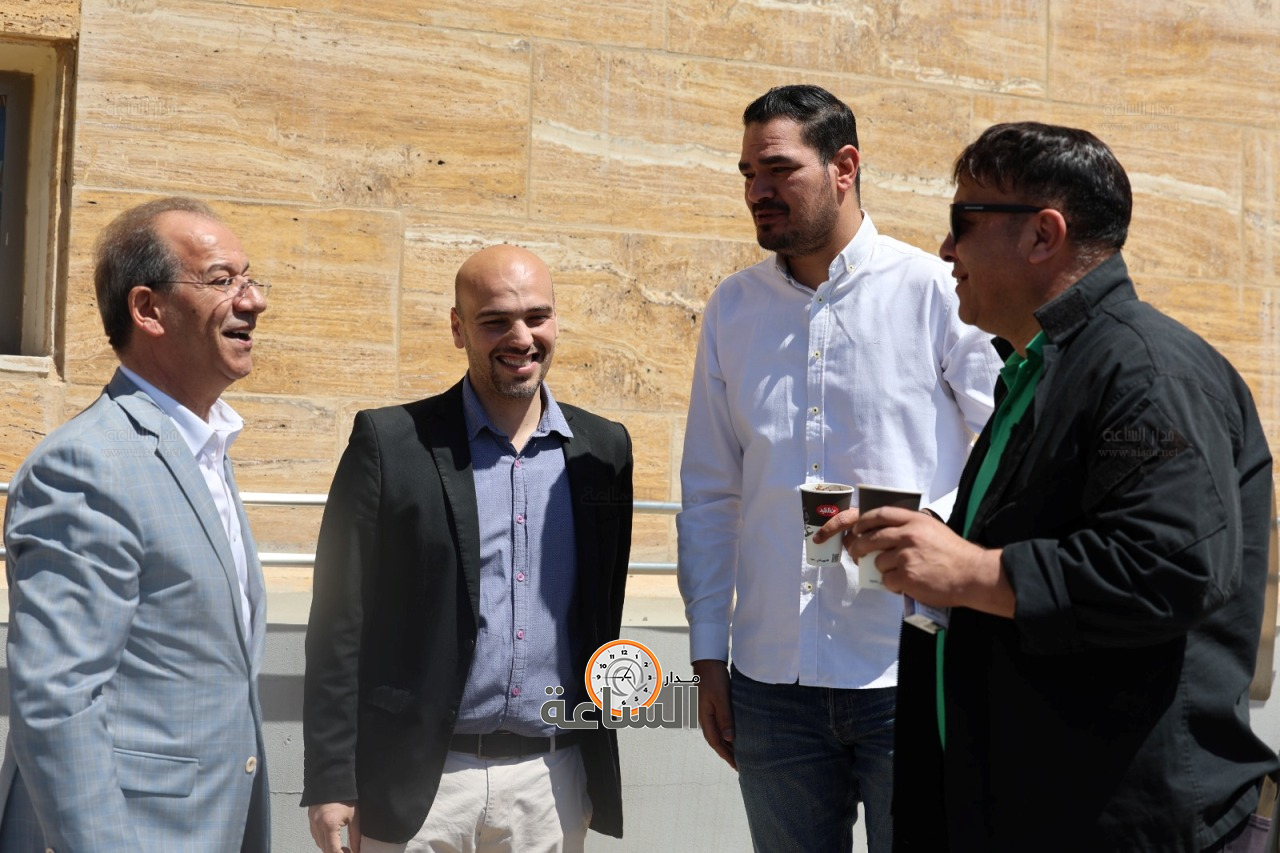 Madar Al-Saa Images 0.5405330553967715