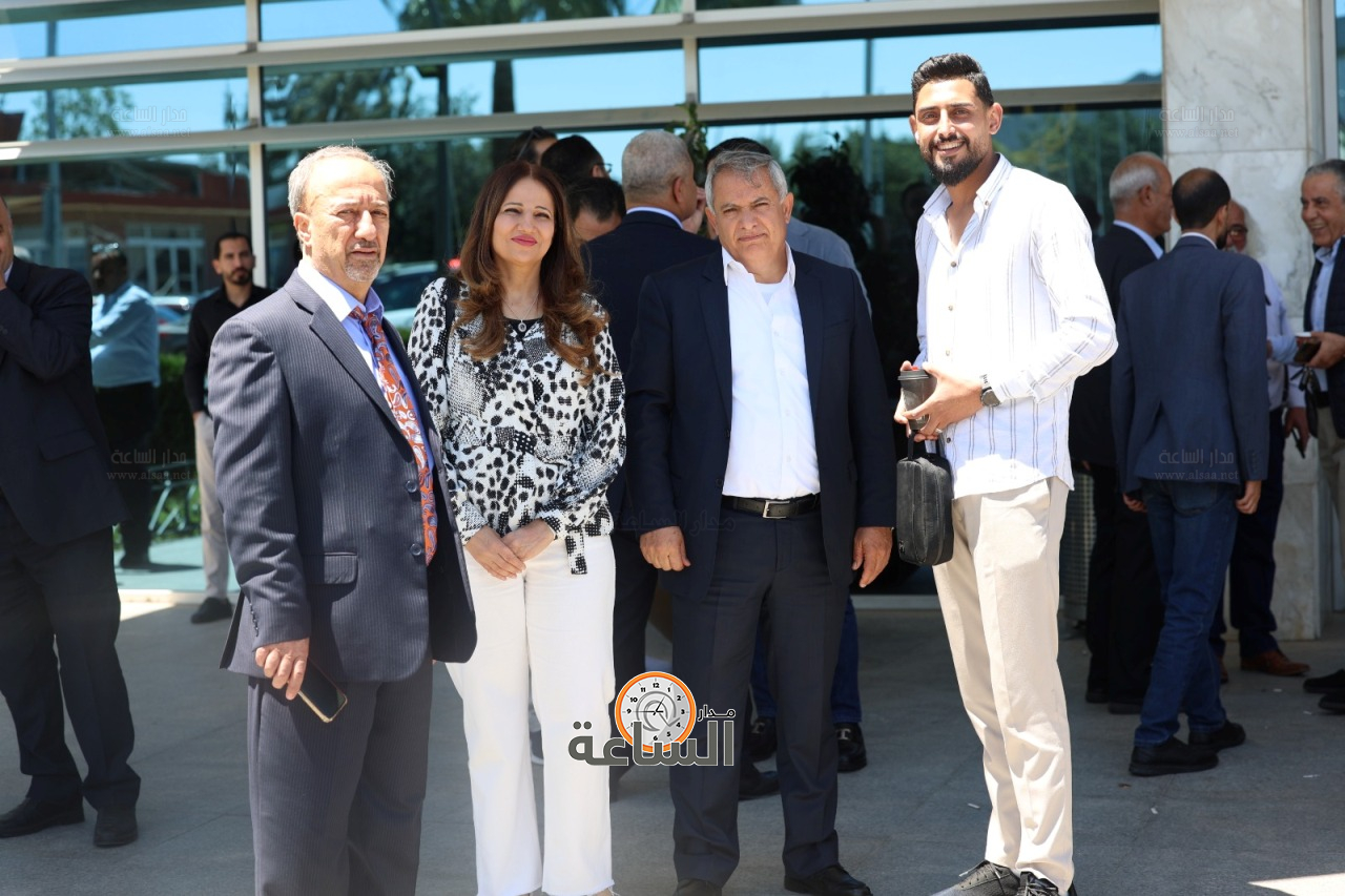 Madar Al-Saa Images 0.456876005501032