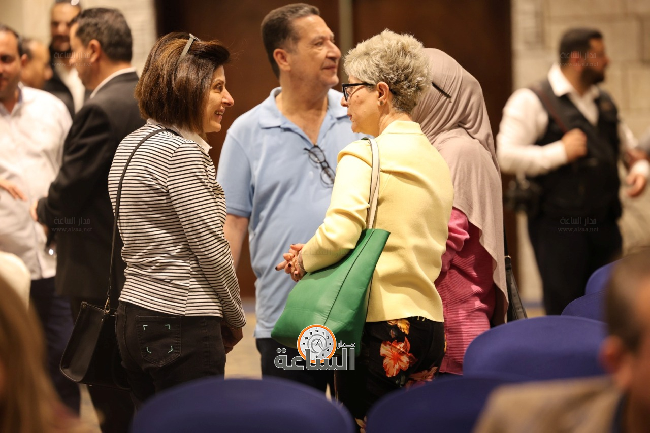 Madar Al-Saa Images 0.9952090070046652