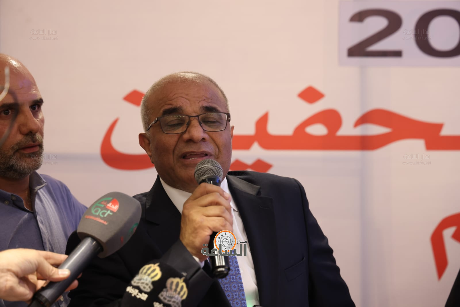 Madar Al-Saa Images 0.09518413616297128