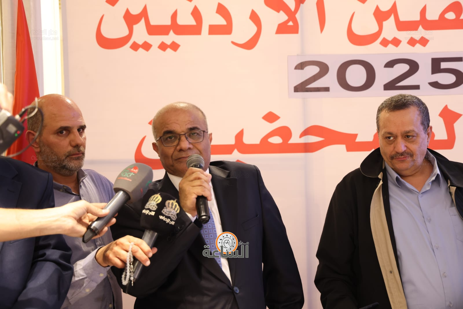 Madar Al-Saa Images 0.32161514016453285