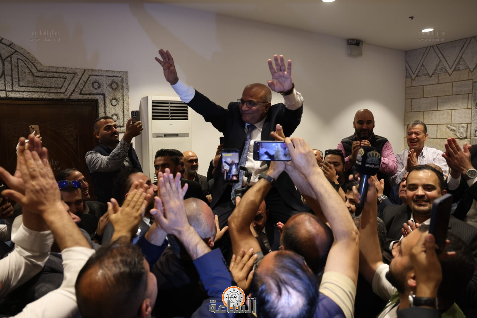 Madar Al-Saa Images 0.395064146646396