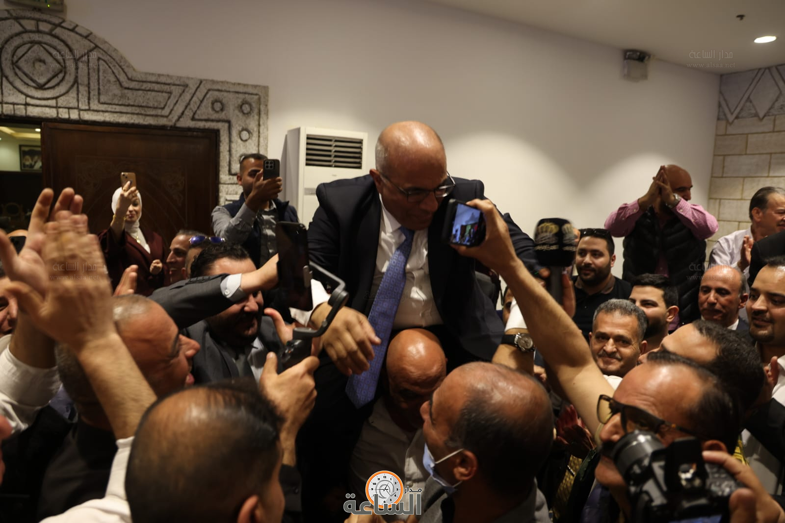 Madar Al-Saa Images 0.5486644149457482