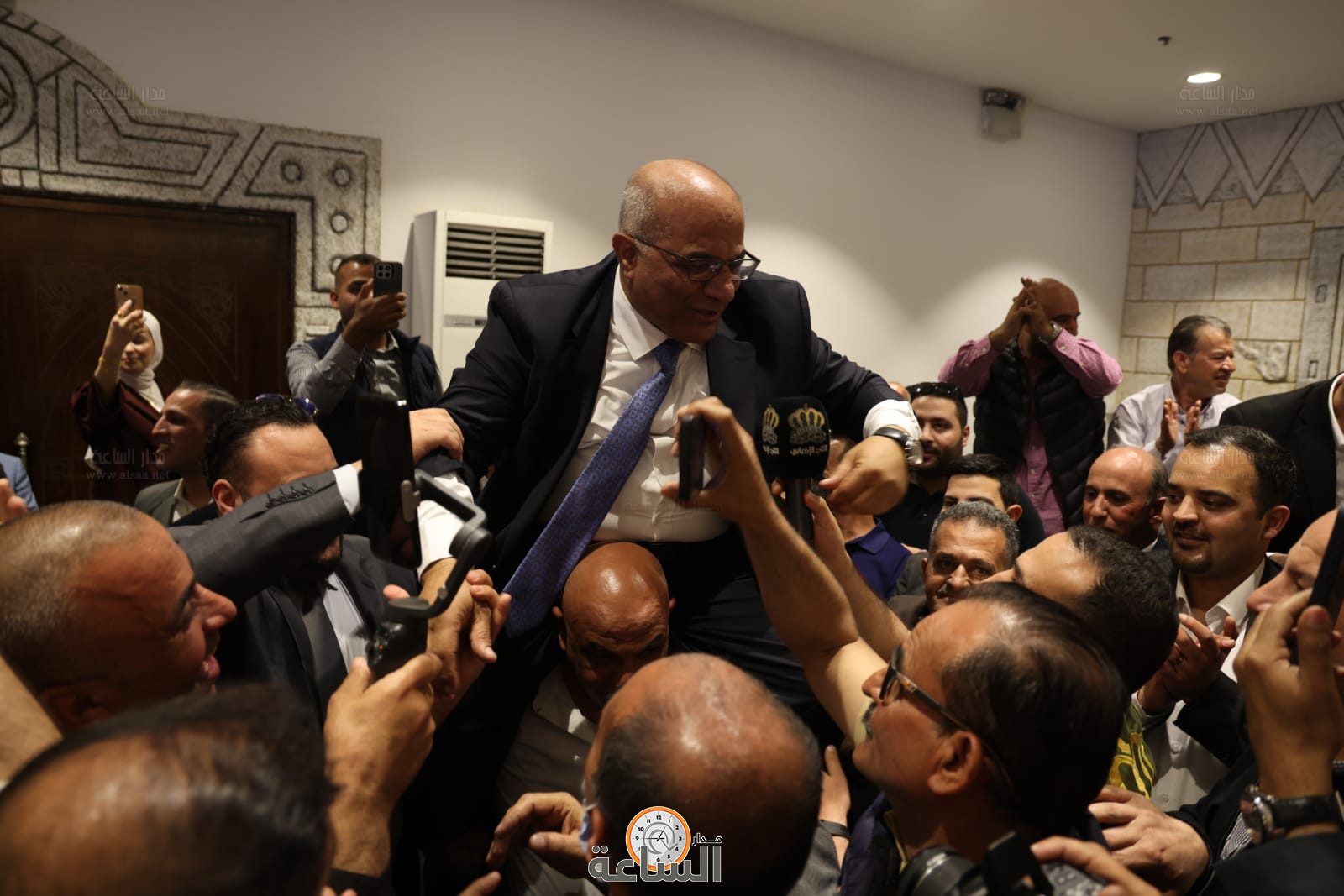 Madar Al-Saa Images 0.09447883882988983