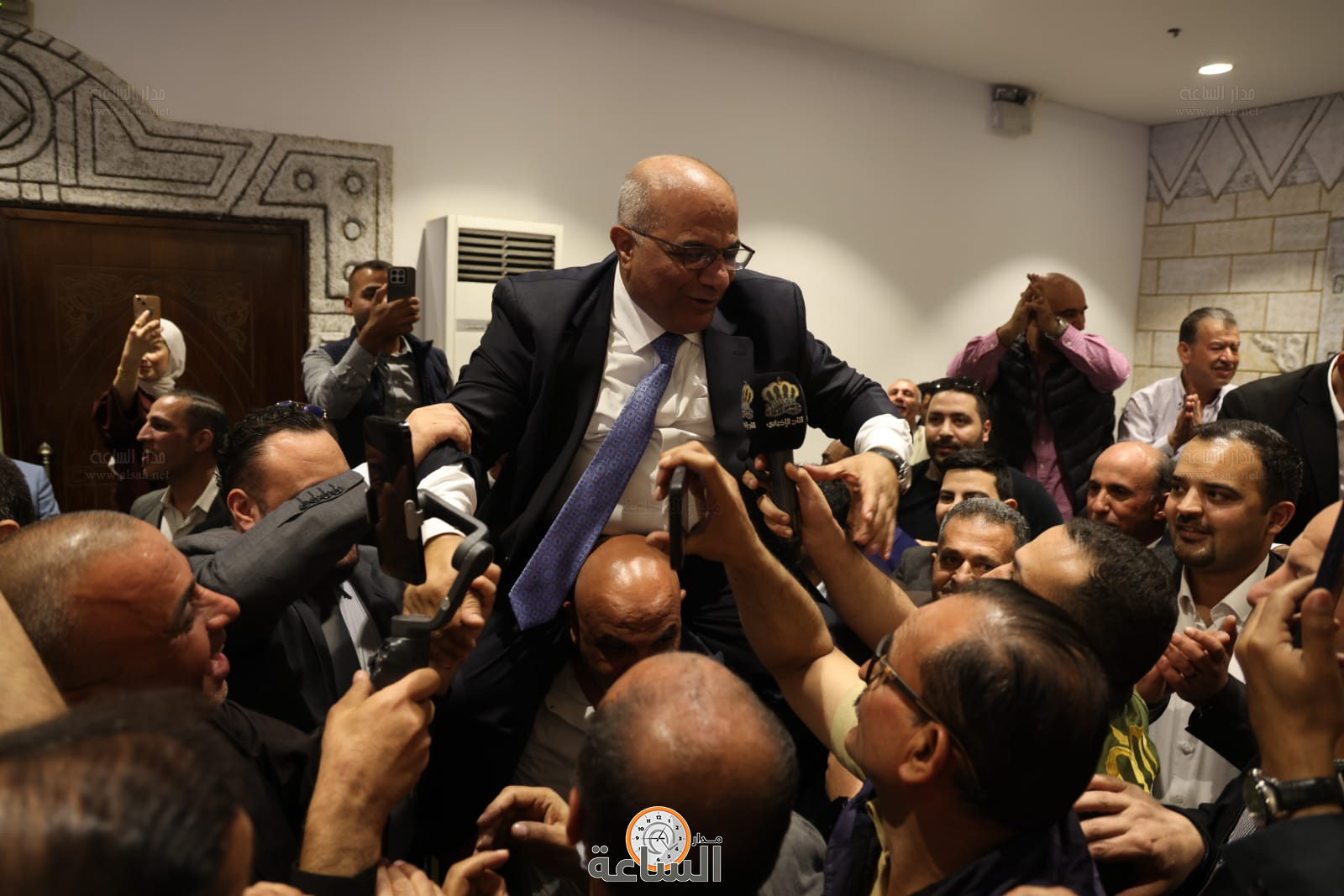 Madar Al-Saa Images 0.3213026253982827