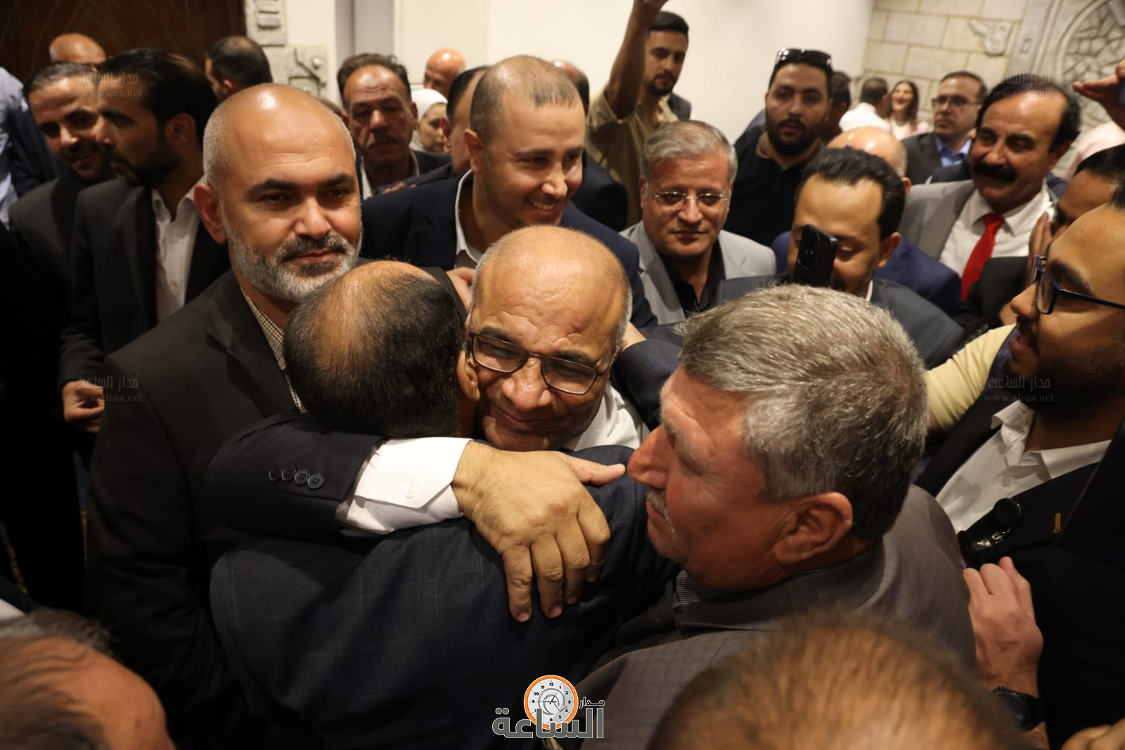 Madar Al-Saa Images 0.4760968556660484