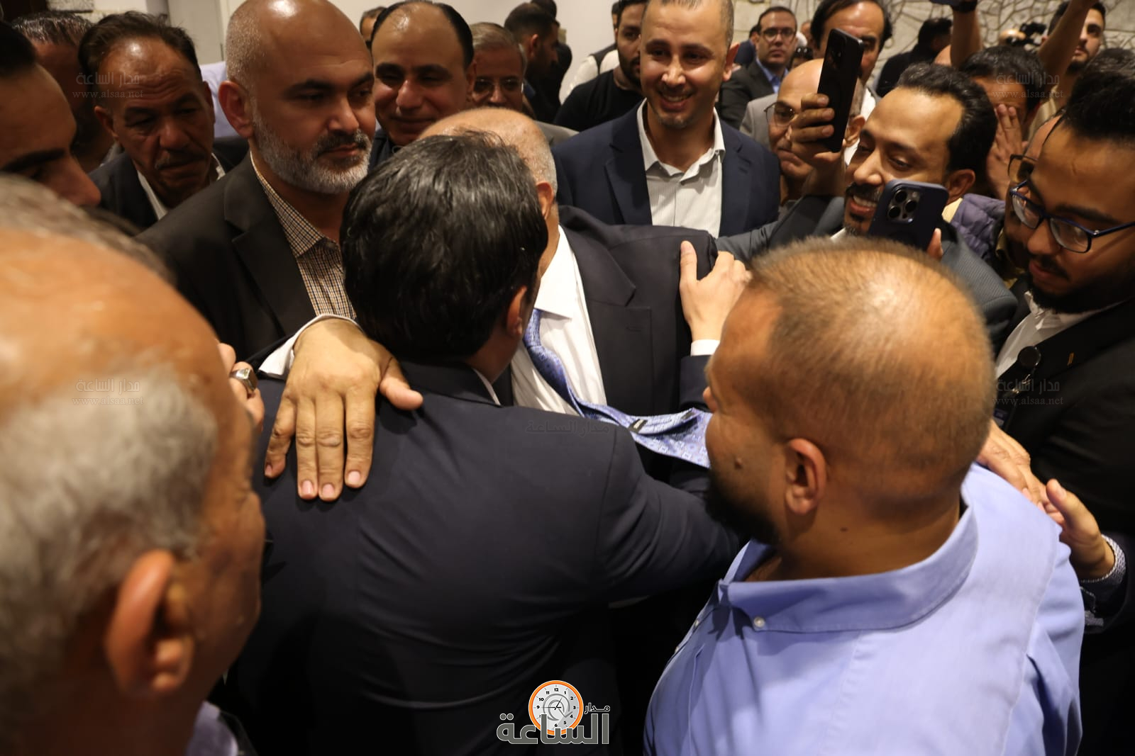 Madar Al-Saa Images 0.4880950855585361