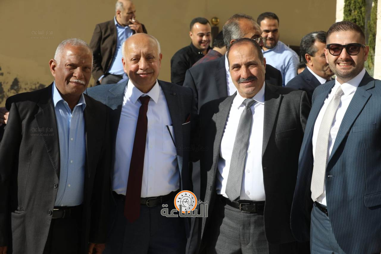 Madar Al-Saa Images 0.3609598772112229