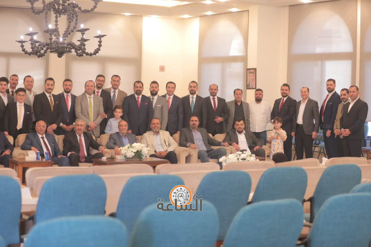 Madar Al-Saa Images 0.4973906515204113