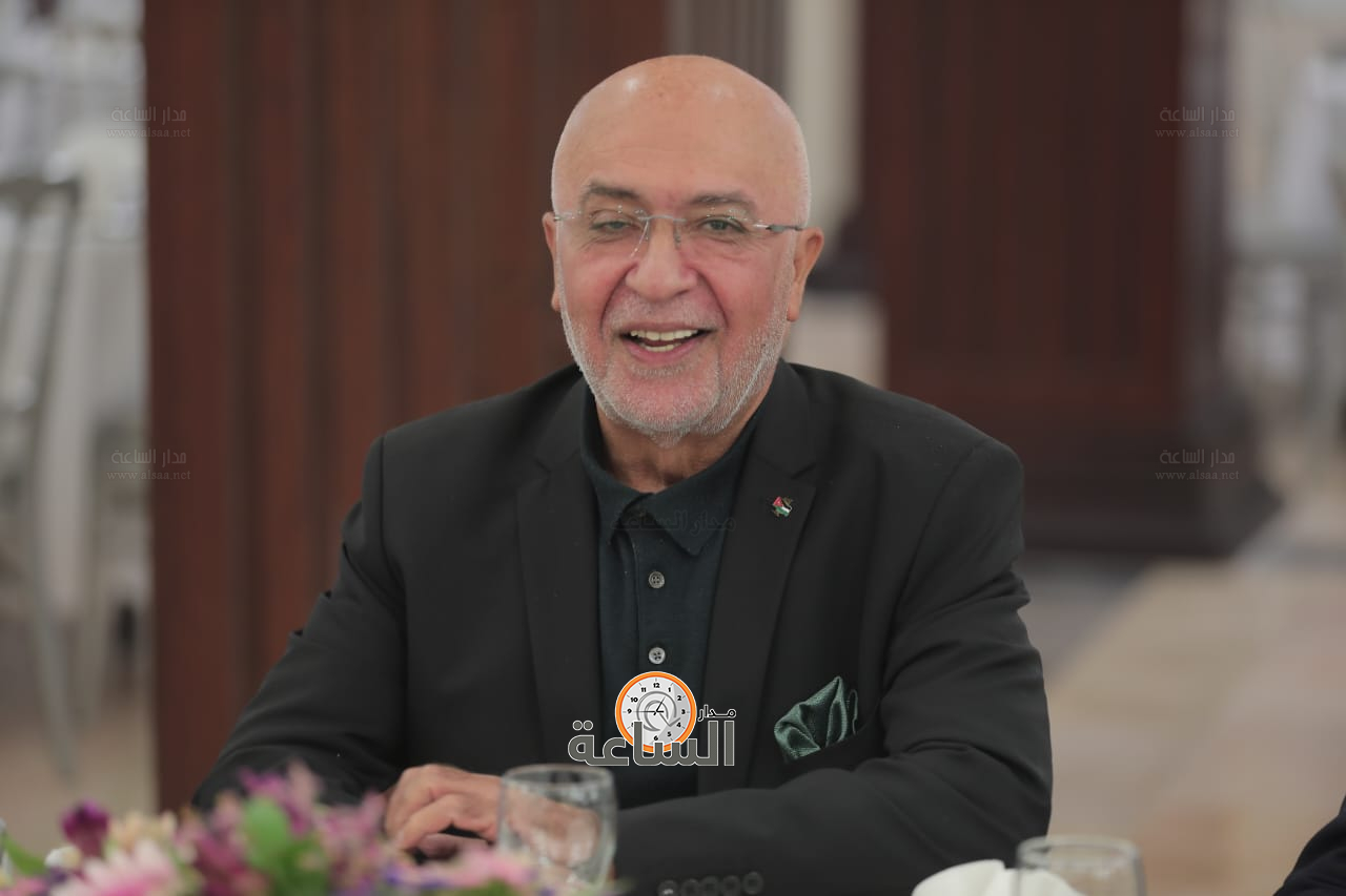 Madar Al-Saa Images 0.15504581033855214