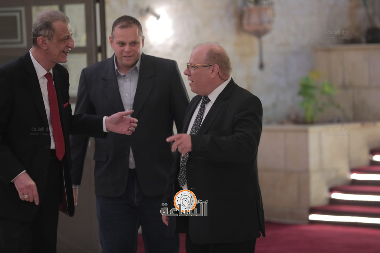 Madar Al-Saa Images 0.5119312688833676