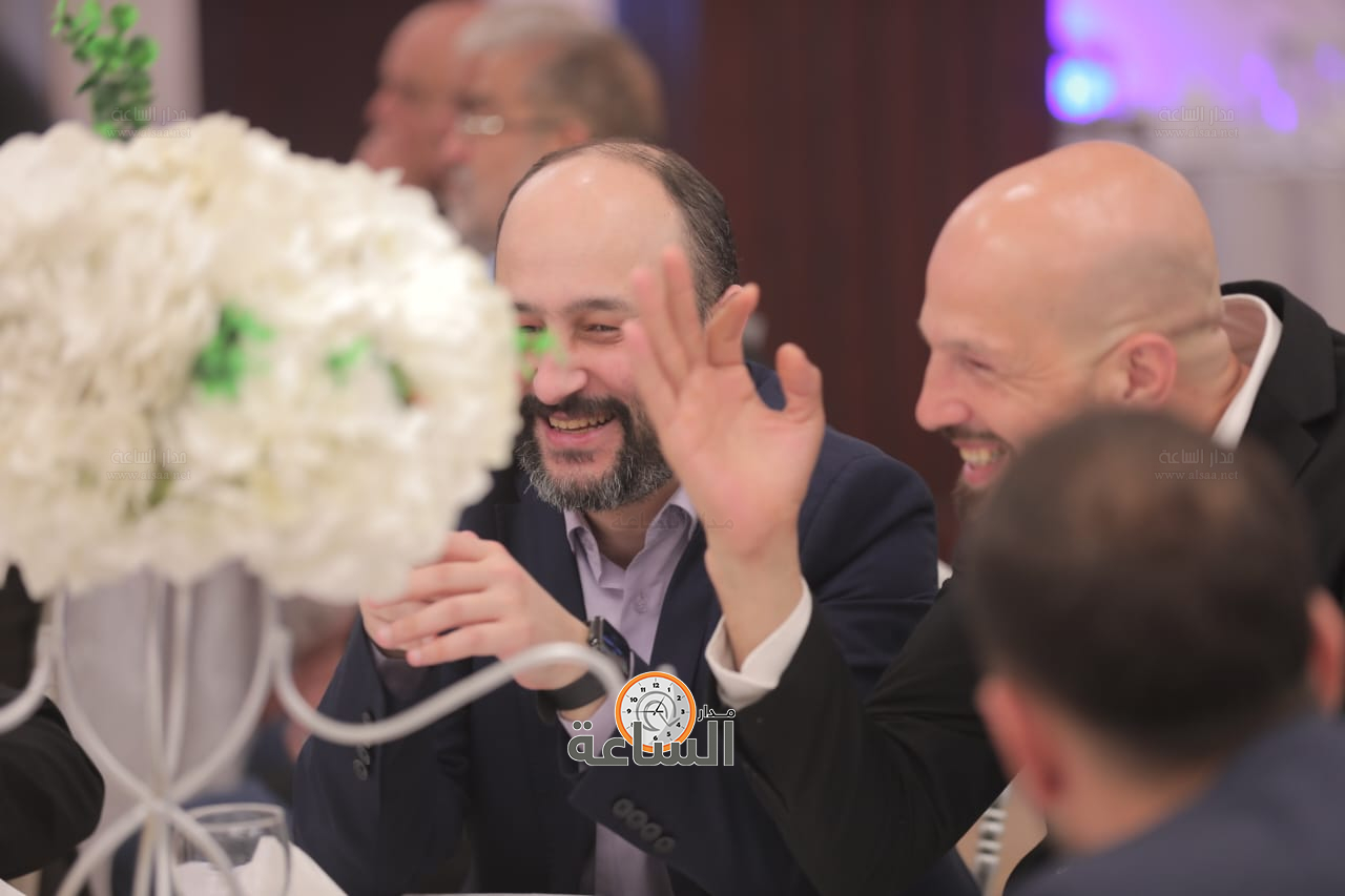 Madar Al-Saa Images 0.9422312395902003