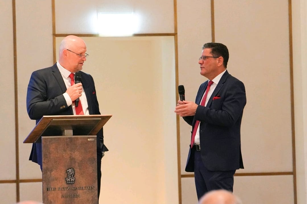 Madar Al-Saa Images 0.8032424751568619