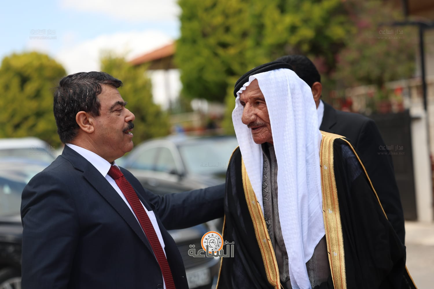 Madar Al-Saa Images 0.4518073612984178