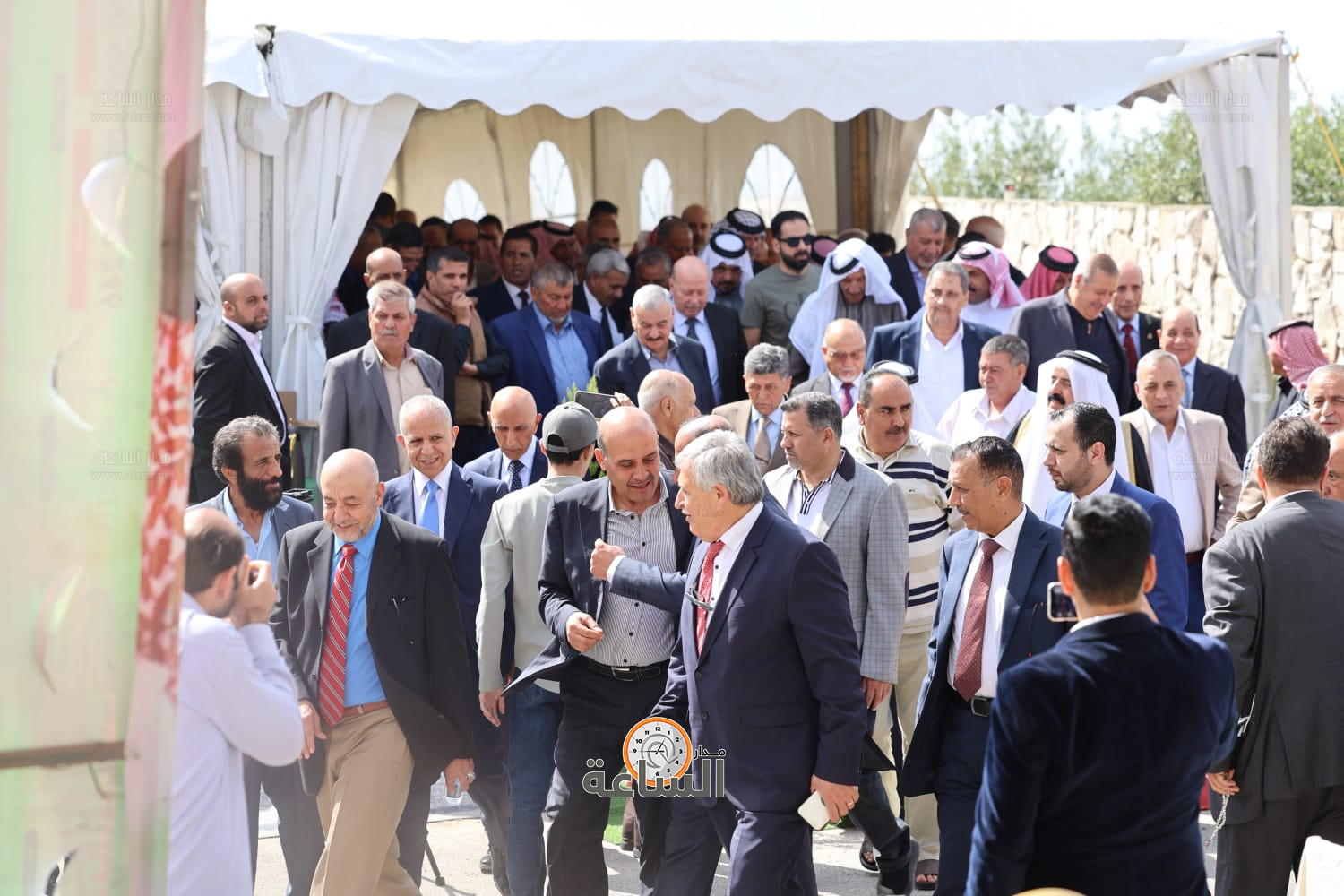 Madar Al-Saa Images 0.7698951045827885