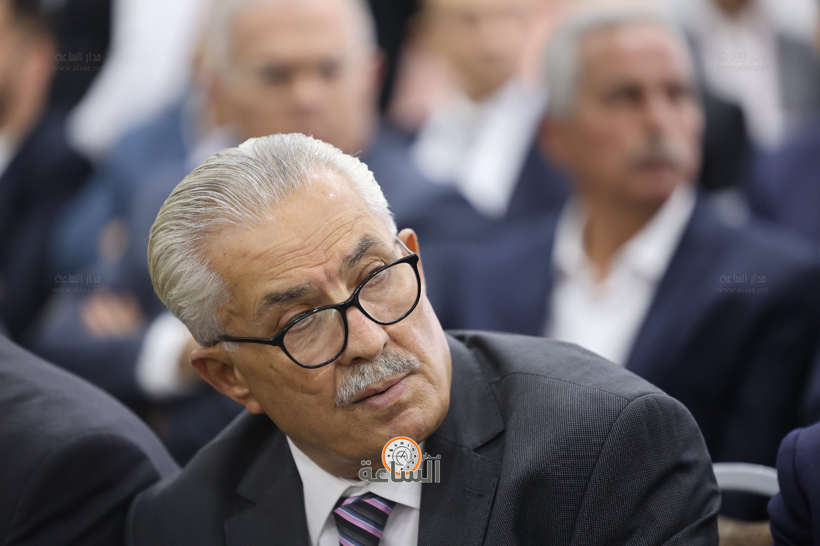 Madar Al-Saa Images 0.43331623100215977